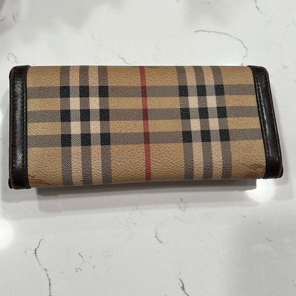 Real Burberry wallet for sale. Used but in very good condition. Hardly used. - Picture 8 of 8
